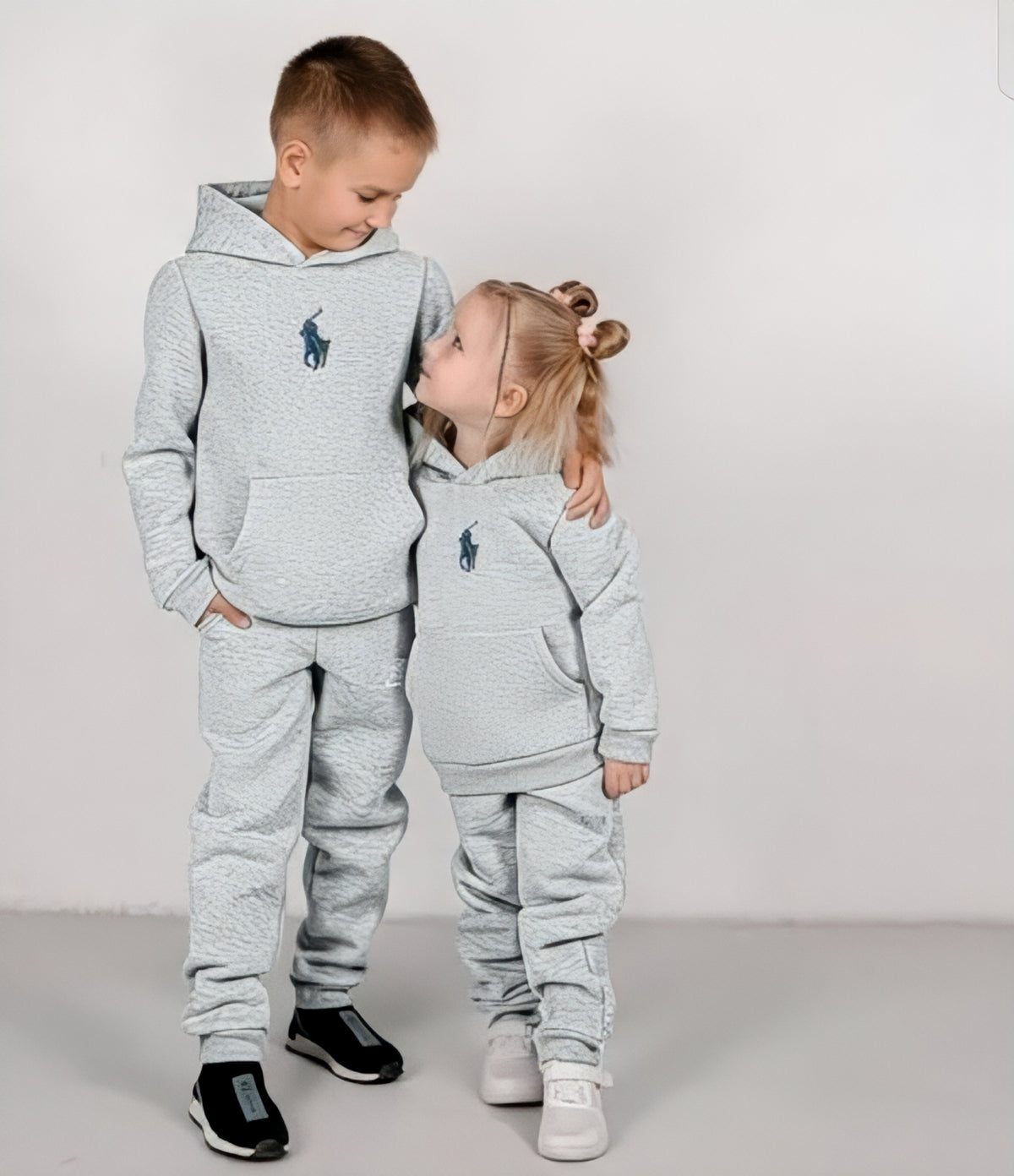 KIDS TRACK SUIT